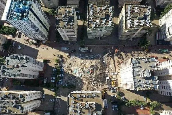 Depremden 104 saat sonra kurtarılan uzman çavuş Kur'an-ı Kerim okudu