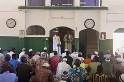 Côte d'Ivoire :  mille nattes de prière offertes à la grande mosquée de Tiassalé