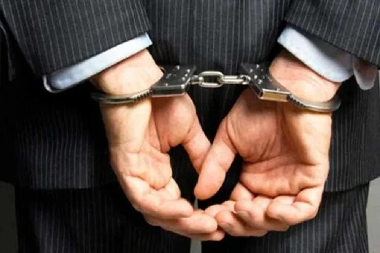 دستگیری متهم پرونده باند بزرگ فرار مالیاتی در فارس