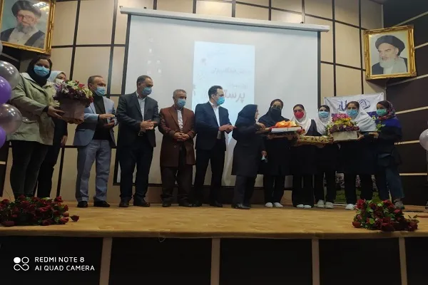 تجلیل هیئت اندیشه‌ورز بانوان قرآنی کردستان از پرستاران