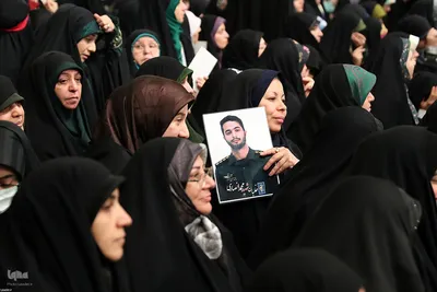 دیدار هزاران نفر از اقشار مختلف مردم به مناسبت عید مبعث با رهبر معظم انقلاب