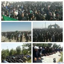 نماز ظهر عاشورا در گلزار شهدای زابل