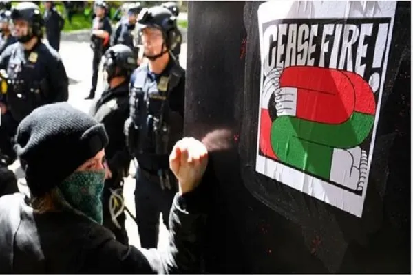 اعلام غیر قانونی بودن تعطیلی کمپ حامیان فلسطین توسط پلیس اتریش