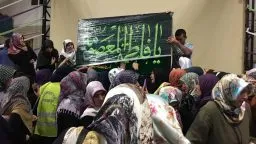 پرچم آستان کریمه اهل بیت(ع) در جمع شیعیان ترکیه