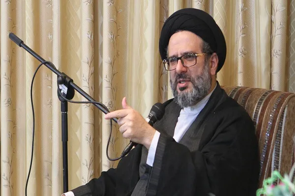 ترجمه مفاهیم اسلامی در قالب ادبیات روز و متناسب با فرهنگ مخاطبان