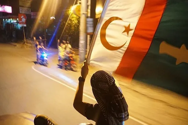 الفلبين: مسلمو مورو يحتفلون ابتهاجاً بنتائج استفتاء الحكم الذاتي