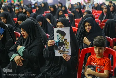 سوگواره هفتمین روز شهادت رئیس‌جمهور در اصفهان