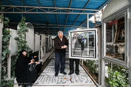 غبارروبی مزار شهدا در آخرین پنجشنبه سال ۱۳۹۷
