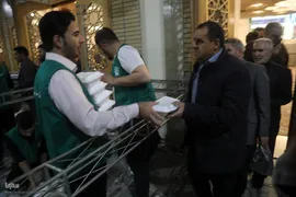 سفره افطاری حرم حضرت معصومه در شب میلاد امام حسن مجتبی(ع)
