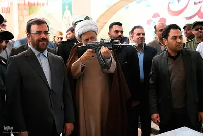 آیین رونمایی از ۲۷ سردیس شهدای شاخص دفاع مقدس فارس