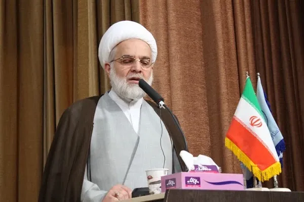 همایش طلایه‌داران تبلیغ در کردستان برگزار شد