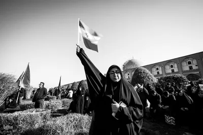تجمع سوگواران امام خامنه‌ای در میدان امام اصفهان