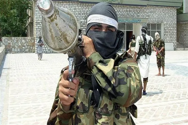 انتقال اعضای چند گروه تروریستی از پاکستان به افغانستان