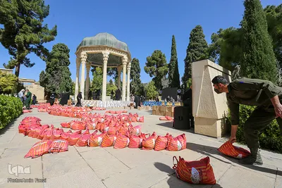 رزمایش کمک مومنانه در جوار حافظیه شیراز