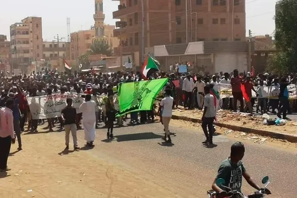 برگزاری تظاهرات گسترده معترضان به کودتای نظامیان در سودان