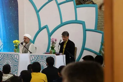 محفل انس با قرآن دانش آموزی در یزد‎