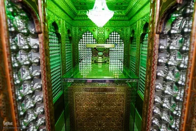 آئین غبارروبی و عطر افشانی حرم شاهچراغ(ع)