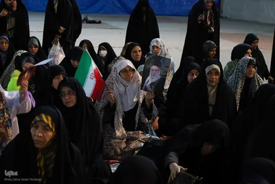 اقامه نماز عید فطر در مصلای اصفهان