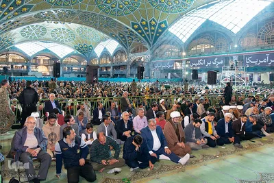 اقامه نماز عید فطر در مصلای اصفهان