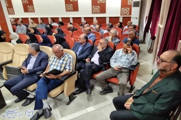 نشست داستان یک کتاب، یک نویسنده با محوریت کتاب «در امتداد امید» در دانشگاه مازندران