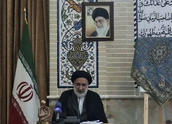 هنرمندان جبهه انقلاب اسلامی درباره سبک اسلامی آثار تولید کنند