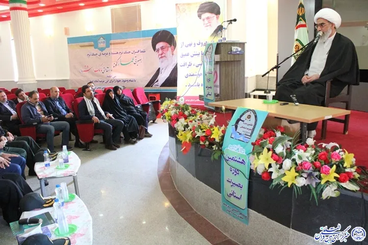 دنیاگرایی؛ محصول جهالت کبری/ رهایی از گزند فتنه‌ها با ولایت‌مداری
