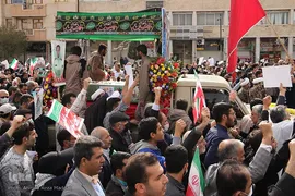 مراسم تشییع پیکر مطهر روحانی شهید مدافع امنیت در شیراز