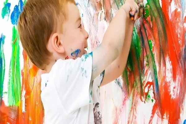 L’art-thérapie, un outil pour le bien-être des enfants handicapés