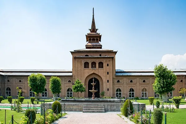 Kəşmirin tarixi məscidində yenidən cümə namazı qılınacaq