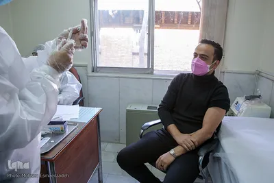 آغاز واکسیناسیون سراسری علیه ویروس کرونا در مشهد