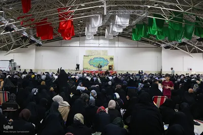 مراسم دعای عرفه در گلستان شهدای اصفهان