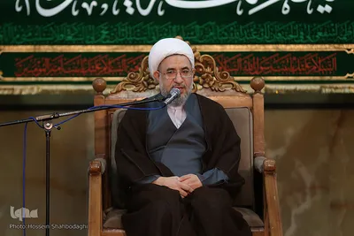 آیت الله محسن اراکی در مراسم بزرگداشت آیت الله حسینی شاهرودی در مسجد اعظم قم