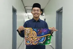 Mahasiswa Humaniora Sabet Juara 1 Lomba Kaligrafi Tingkat Nasional