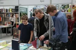 Moskauer Buchmesse Non/Fiction 2021: Nahdsch al-Balagha und islamische Bücher präsentiert
