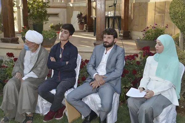 اشعار حافظ ترکیبی از عشق، انتظار، قرآن و معارف الهی است