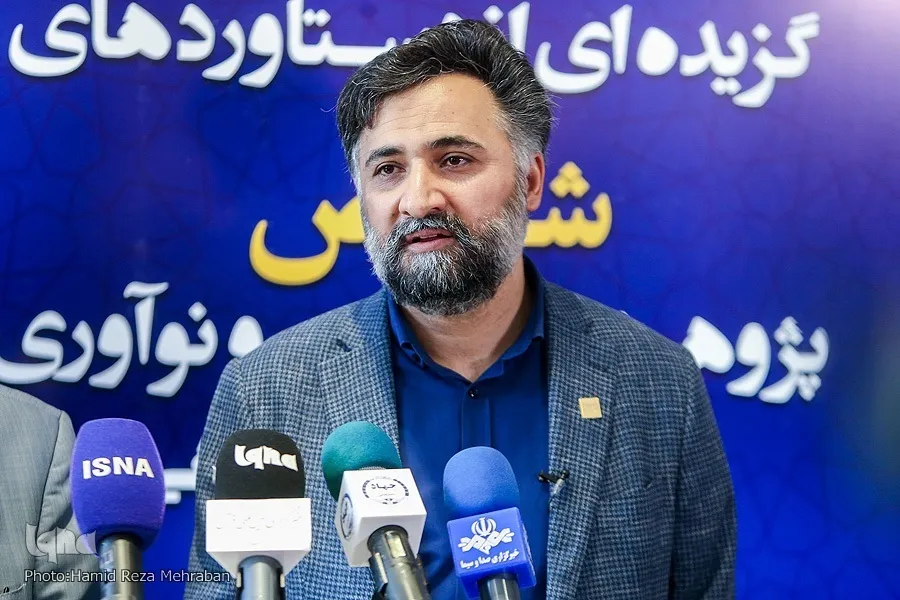 تلاش می‌کنیم نخبگان سفیر توسعه‌یافتگی کشور باشند