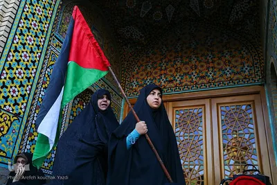اجتماع مردمی قم در حرم حضرت معصومه