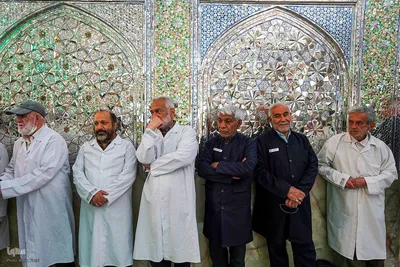 آیین غبارروبی حرم مطهر حضرت احمدبن موسی الکاظم علیهم السلام‎