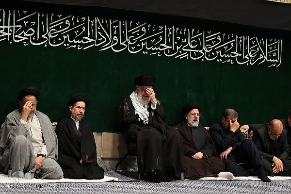 بالصور...إقامة الليلة الأولى للعزاء الحسيني بحضور قائد الثورة