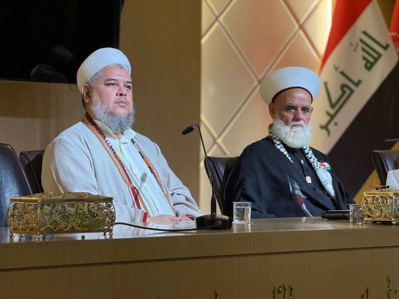 الإمام الحسين(ع) علّم البشرية أخلد درس في الوحدة ببذل الروح + صور
