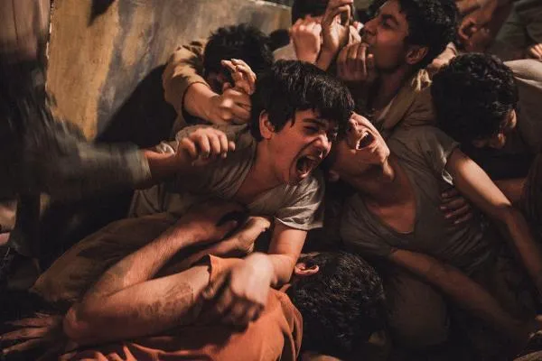 فیلم سینمایی «۲۳ نفر» در شهرهای فاقد سینما اکران می‌شود