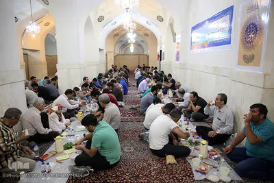 سفره افطار حضرت عبدالعظیم حسنی (ع)
