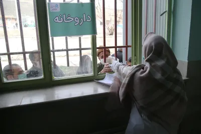 جشن انقلاب در سایه خدمت پزشکی به محرومان