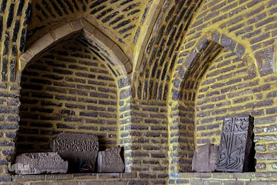 باغ موزه سنگ هفت تنان در شیراز
