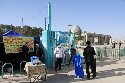 اقامه نماز عید فطر در امامزاده جعفر(ع) یزد