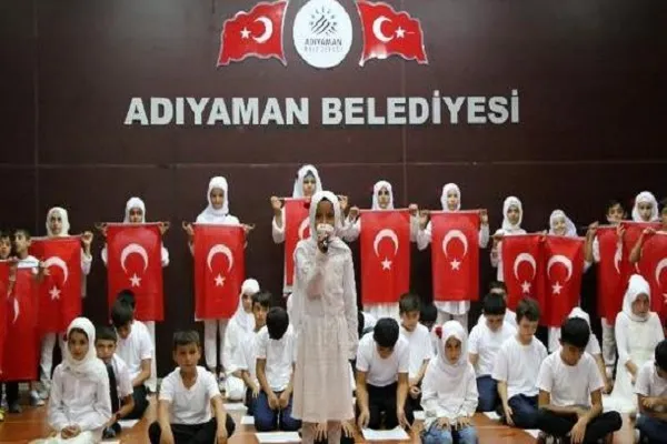 Kur’an-ı Kerim kursu öğrencileri gösterileriyle büyüledi