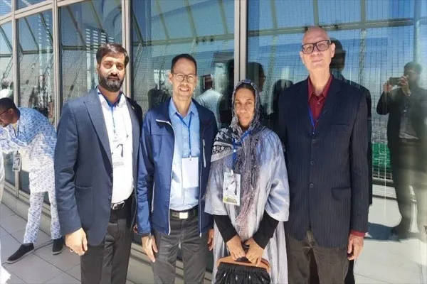 Profesores venezolanos acuden a Irán para homenajear a Imam Jomeini