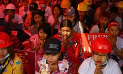 মিয়ানমারে রক্তের বন্যা, আরো ২০ জনকে হত্যা