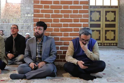 کرسی تلاوت قرآن در دانشگاه هنر اسلامی تبریز‎