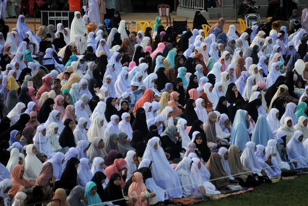 Kaum Muslim Thailand Memperoleh Hak-hak Agama secara Penuh